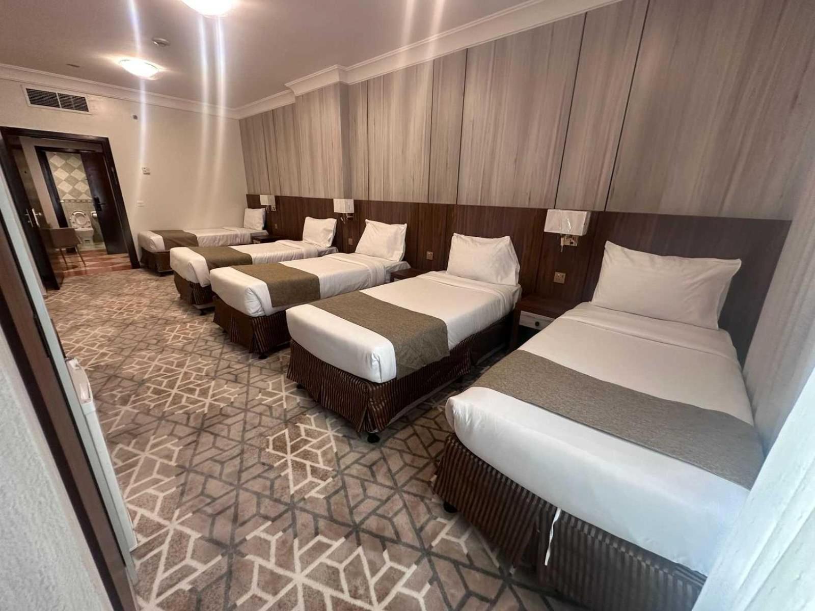 Diyar Al Salam Silver Hotel マディーナ エクステリア 写真