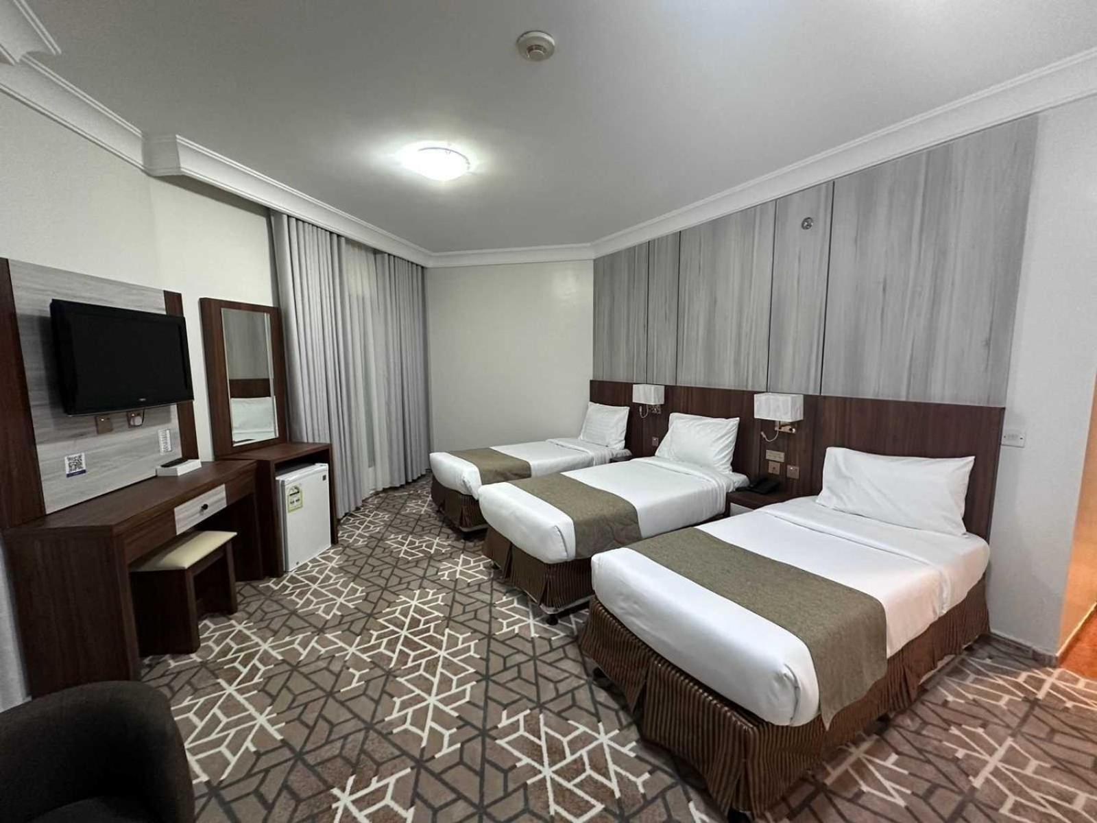 Diyar Al Salam Silver Hotel マディーナ エクステリア 写真