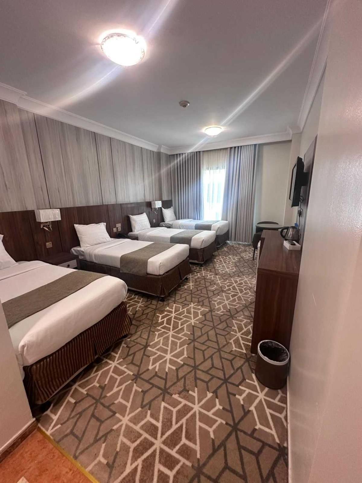 Diyar Al Salam Silver Hotel マディーナ エクステリア 写真